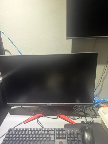 Monitor Acer 165hz 27?