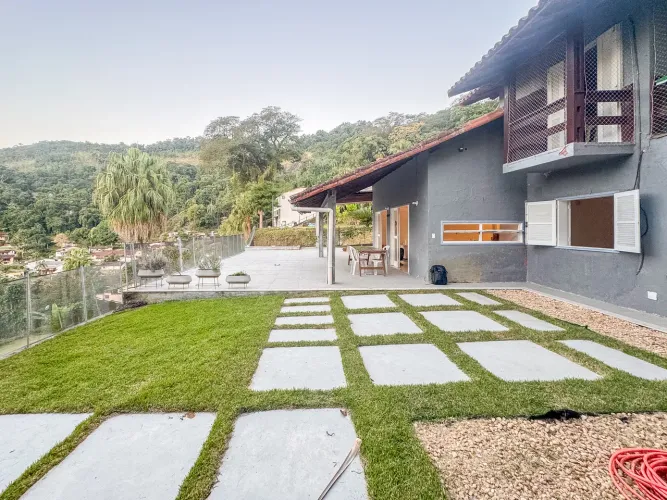 Exclusividade, sofisticação e uma das vistas mais privilegiadas de Angra dos Reis