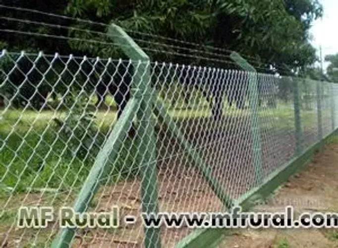 Cercamento de Terreno com Instalação