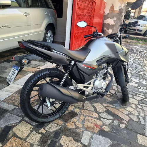 HONDA CG FAN 26/26 COM 740 KM RODADOS.