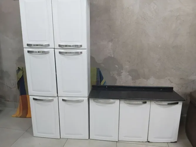 Vendo armário  itathaia em aço  3 peças