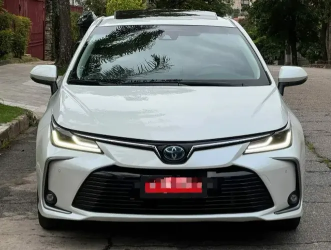 Toyota Corolla Altis Prem. Hybrid 1.8 Flex AUT 2020