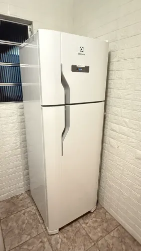 Geladeira Electrolux Frost Free 310L