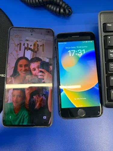 Galaxy S21 FE e iPhone 8
