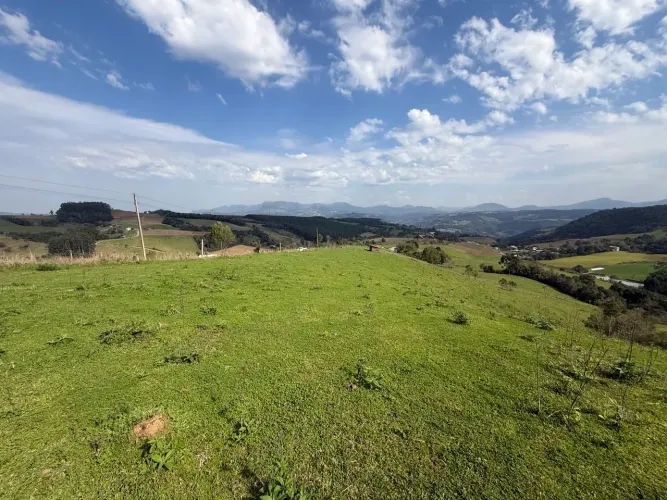 Imóvel para venda possui 60000 metros quadrados em Demoras - Alfredo Wagner - SC