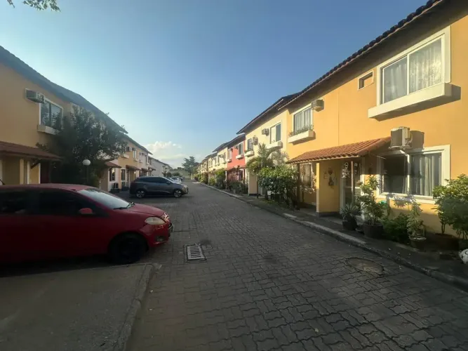 Casa no Condomínio Village Paraná 82  Moquetá, Nova Iguaçu | 2 Quartos | 1 Vaga