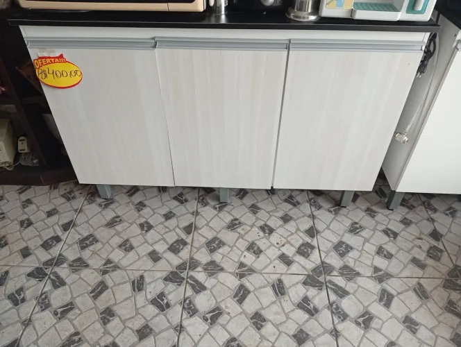 Vendo balcão de cozinha e gabinete de pia
