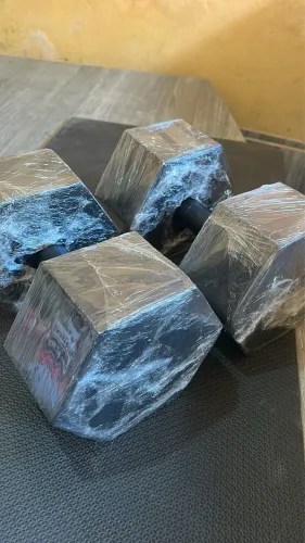 Par de halteres 10 Kg de concreto + pegada de ferro