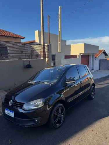 Volkswagen Fox 1.0 MI Total Flex 8V 5P 2013