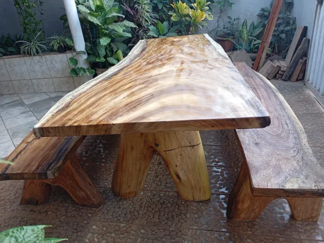 MESA RÚSTICA