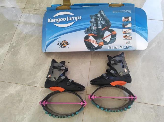 Kangoo jumps Tam. M