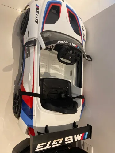 Carro elétrico infantil com bateria nova nunca usada 