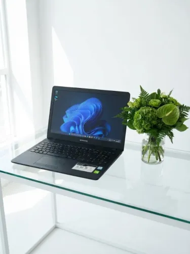 Notebook Samsung Expert Processador: Intel Core i5-7200U RAM: 8GB