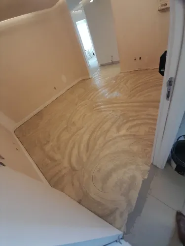 Instalação de piso vinilico e porcelanato