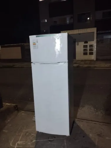 Geladeira Consul gelo seco 