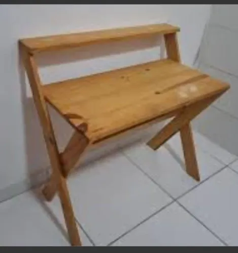 Escrivaninha em palet