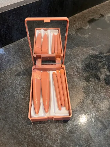 Kit 5 Pincéis de Maquiagem com Estojo e Espelho - NOVO