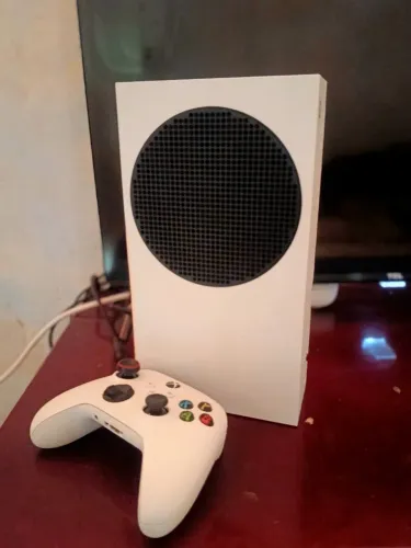 Vende-se Xbox séries S