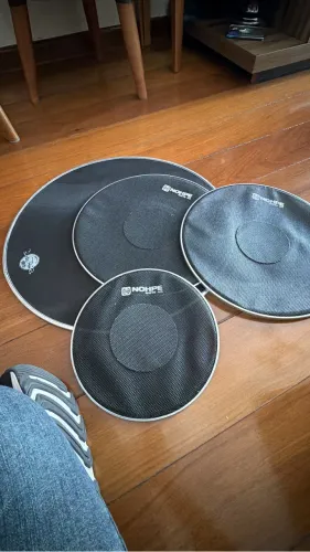 Pele de bateria para estudos