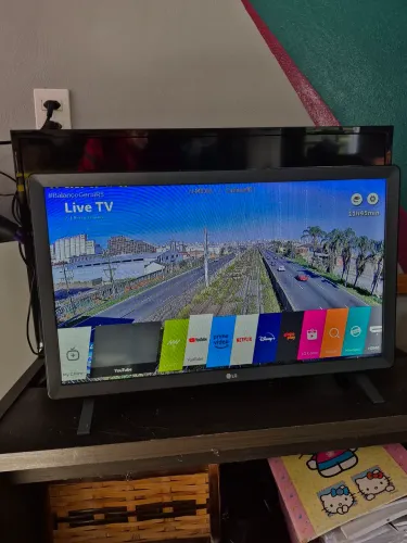 Smart TV Monitor LCD LED - 24 polegadas FHD
