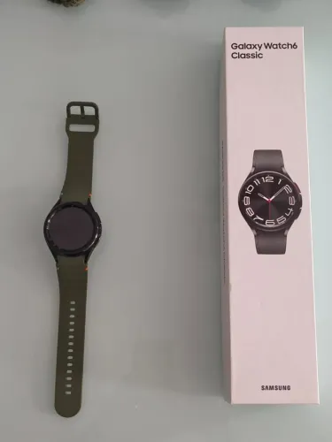 Galaxy Watch6 Classic <br>Versão LTE 43mm<br>Acompanha carregador e pulseira original.