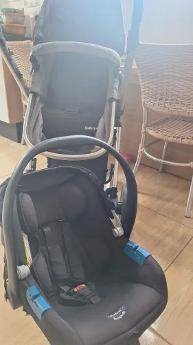 Carrinho de bebê Safety 1st + bebê conforto + cadeirinha de balanço
