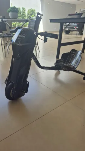 Carrinho eletrônico de drifit