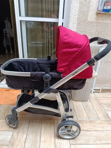 · Carrinho de bebê Epic Moisés, mais bebê conforto