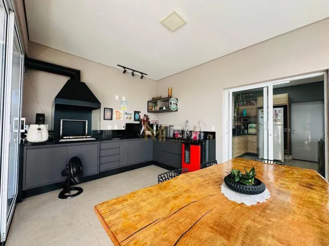 Sobrado com 3 dormitórios à venda, 286 m² por R$ 1.590.000,00 - Residencial Jardim de Mona
