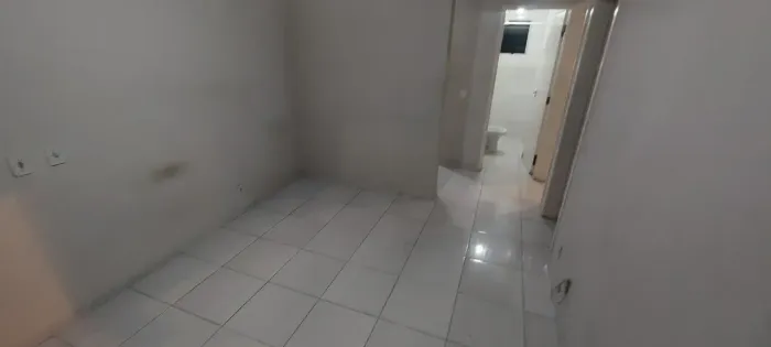 Imóvel para aluguel possui 50 metros quadrados com 2 quartos em Petrópolis - Maceió - AL