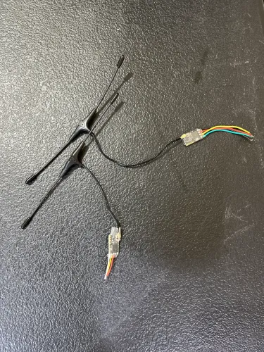 2 receptores rx Crossfire TBS drone com antena receptor