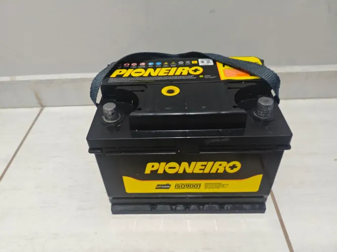 Bateria 60 amperes Pioneiro Semi nova com garantia valor a base de troca 
