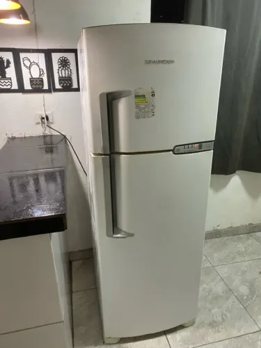Geladeira Frost Free 