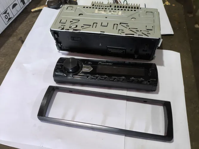 Rádio Pioneer 98 ub usado com bluetooth adaptado