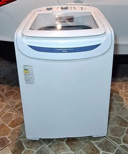 Vendo máquina de lavar Electrolux 15kg 