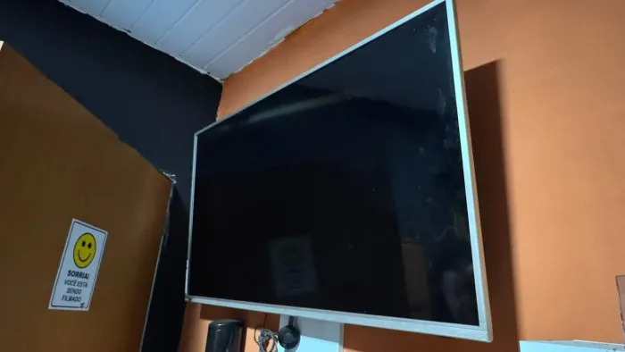 Vende se tv TCL