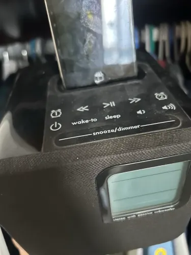 iPod Touch mais caixa de som