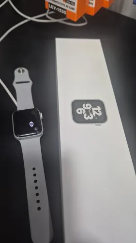 Apple Watch SE 40mm