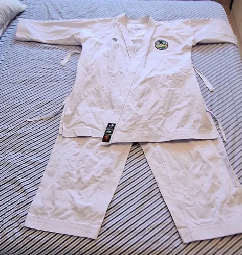 Kimono karate kata baixou o preço