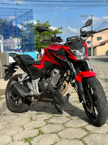 CB twister 300 ano 2024