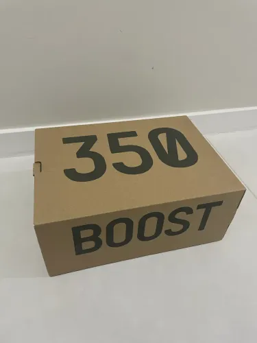 Caixa Yeezy Boost 350 V2 Onyx