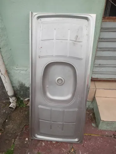 VENDO UMA PIA DE INOX