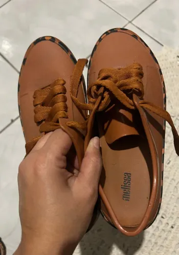 Vendo tênis Melissa street
