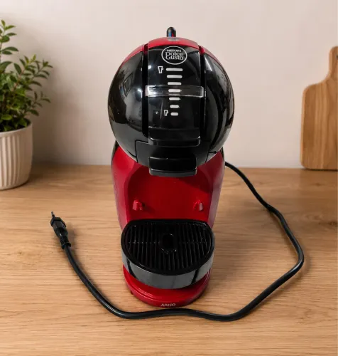 Cafeteira Nescafé Dolce Gusto 220v 