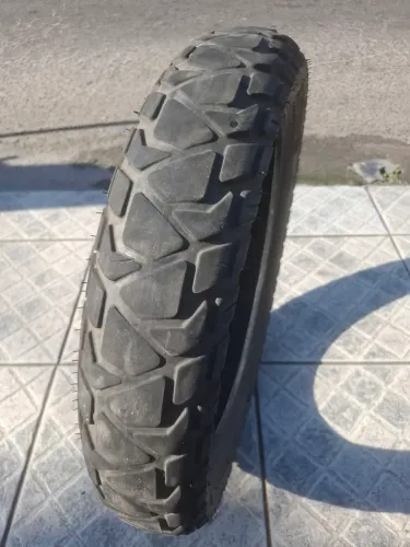 Pneu moto xre 120/80/18 pra sair logo 80 reias.