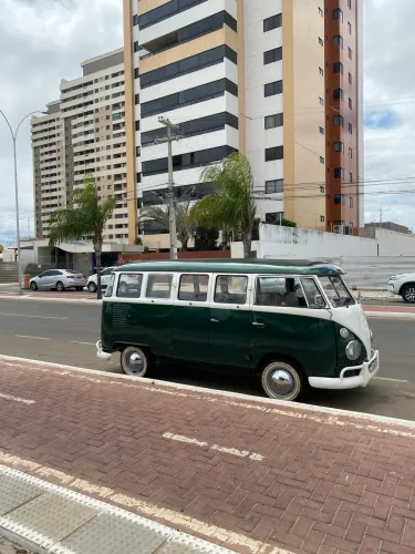 Volkswagen Kombi Standard/ Luxo/ Serie Prata 1976