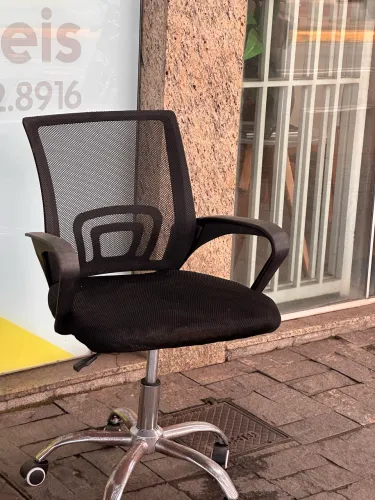 Cadeira de escritório giratória 