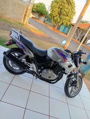 Cb500 bem concervada,vendo ou troco!