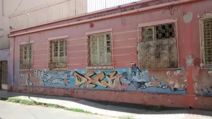 Casa para fins residencial ou comercial no Bairro Santo André.
