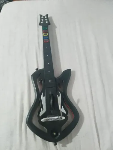 Aceito troca - Guitarra Warriors of Rock para Xbox 360